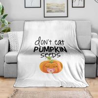 Halloween Pregnancy Reveal Throw Blanket Don't Eat Pumpkin Seeds Maternity Baby Pumpkin - Wonder Print Shop