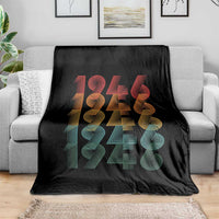 80th Birthday Throw Blanket Vintage 1946 Retro 80 Years Old Birthday
