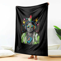 Funny Sitting Bull 90s Nostalgia Pop Art Throw Blanket Retro Native American Chief - Wonder Print Shop