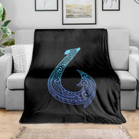 Tribal Makau Hawaiian Fish Hook Pacific Islander Hawaiian Throw Blanket