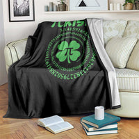 Funny St Patricks Day Pi Symbol Lover Throw Blanket Pirish 3,14 Pi Number Shamrock