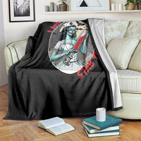 Funny Halloween Nurse Throw Blanket I Will Stab You Scary Zombie Needle Nurse - Wonder Print Shop