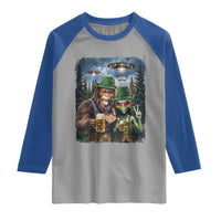 Funny Bigfoot Alien Oktoberfest Raglan Shirt Selfie Beer Party German Lederhosen UFO Gift