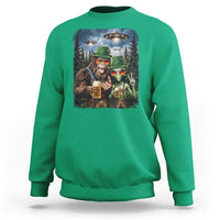 Funny Bigfoot Alien Oktoberfest Sweatshirt Selfie Beer Party German Lederhosen UFO Gift
