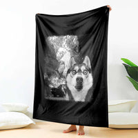 Funny Husky Chaos Throw Blanket Cool Dog Selfie With Burning Car