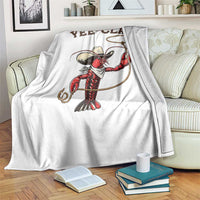 Yee Claw Throw Blanket Funny Crawfish Cajun Seafood Festival