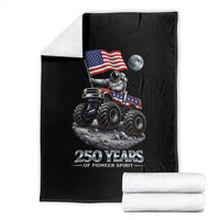 Astronaut 250 Years Of Pioneer Spirit Throw Blanket USA 250th Anniversary