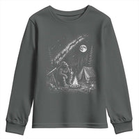 Bigfoot Camping Under Meteor Showers Youth Sweatshirt Stargazer Gift