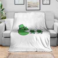 St Patricks Day Retro Gamer Eating Shamrock Lucky Gift Throw Blanket