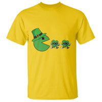 St Patricks Day Retro Gamer Eating Shamrock Lucky Gift T Shirt
