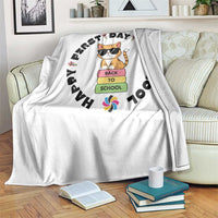 Cat Happy First Day Of School Throw Blanket Back To School Gift For Kids - Wonder Print Shop