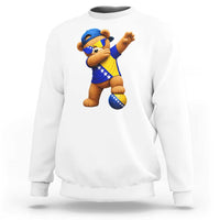 Funny Bosnia Teddy Bear Dabbing Fudbal Fan Gift Sweatshirt