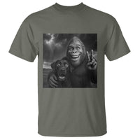 Cute Labrador Selfie With Bigfoot T Shirt Funny Cryptid - Wonder Print Shop