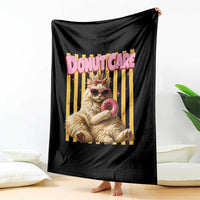 Funny Princess Cat Eating Donut Throw Blanket Sci-Fi Book Lover Gift