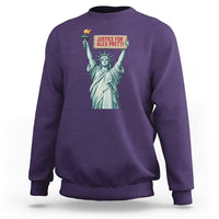 Statue Of Liberty Justice For Alex Pretti Tribute Gift Sweatshirt