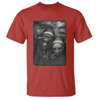 Bigfoot UFO Selife T Shirt Sasquatch Ailen Rock On Hand Christmas - Wonder Print Shop