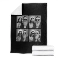Funny Bigfoot Photobooth Christmas Throw Blanket Sasquatch Jesus Christian Xmas - Wonder Print Shop