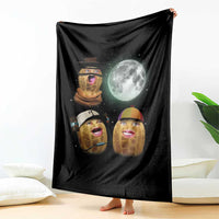 Funny Burnt Peanut Howling at the Moon Throw Blanket - Wonder Print Shop