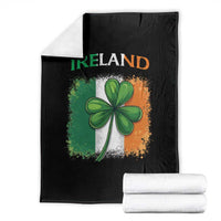 Vintage Ireland Shamrock Irish Flag St Patricks Day Throw Blanket