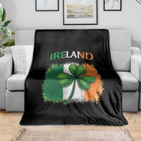 Vintage Ireland Shamrock Irish Flag St Patricks Day Throw Blanket