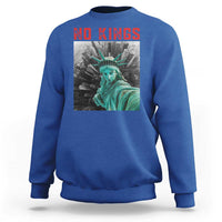 No Kings Sweatshirt Statue of Liberty Selfie Freedom - Wonder Print Shop
