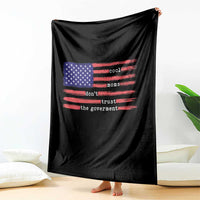 Cool Moms Don't Trust the Government Throw Blanket Patrioctic Mama Anti Government