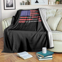 Cool Moms Don't Trust the Government Throw Blanket Patrioctic Mama Anti Government