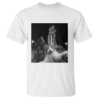 Funny Cat Selfie with Bigfoot T Shirt Back To The Moon Mission 2026