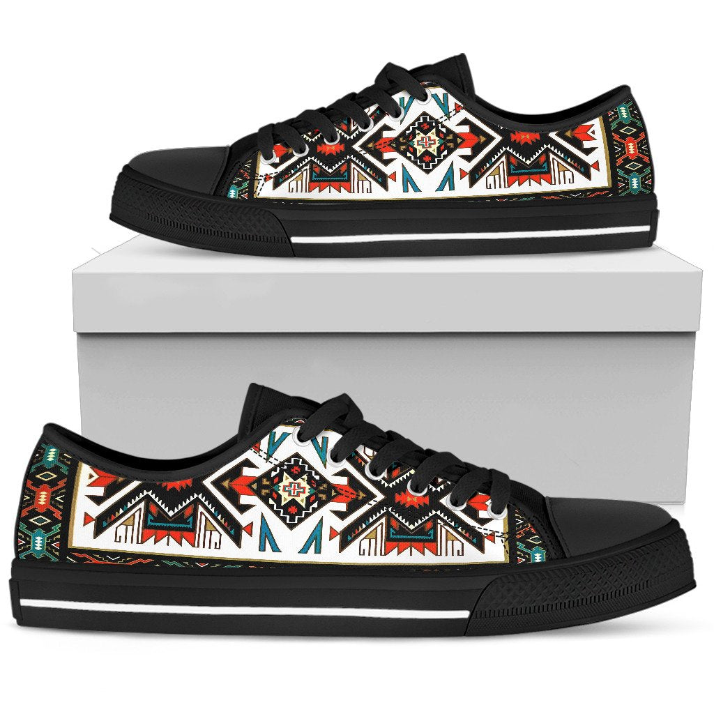 tribal-pattern-colorful-native-american-design-womens-low-top-canvas-shoes