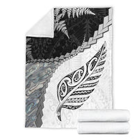 paua-shell-maori-silver-fern-premium-blanket-white