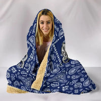 hooded-blanket-blue-bandana