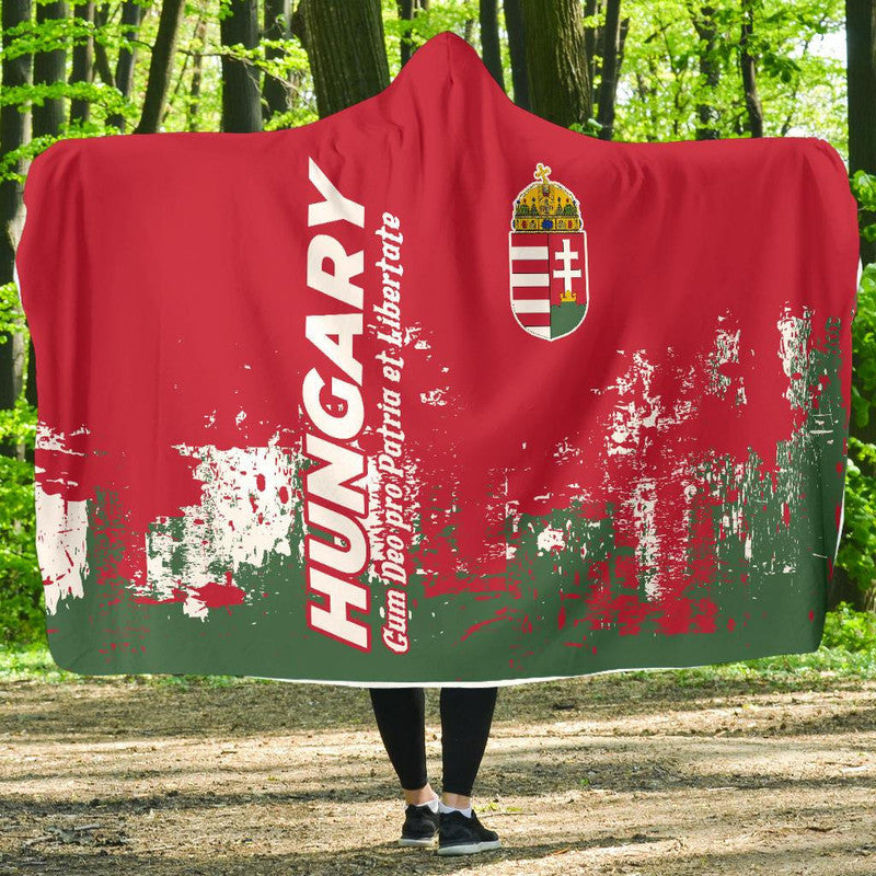 hungary-hooded-blanket-smudge-style