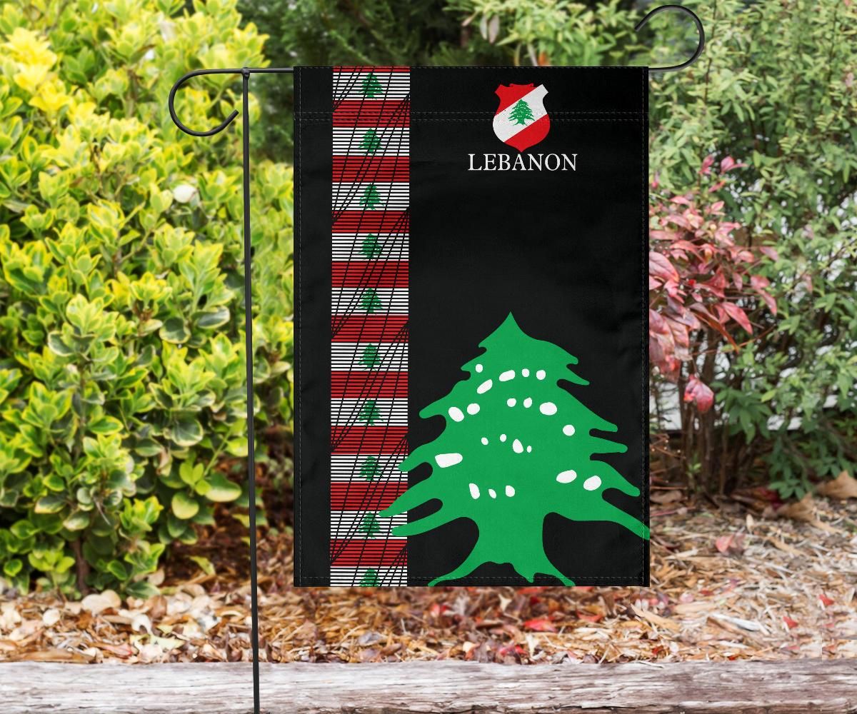 lebanon-united-garden-flag