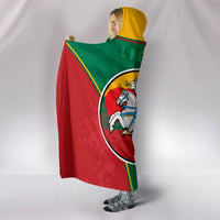 lithuania-lietuva-hooded-blanket-circle-stripes-flag-proud-version