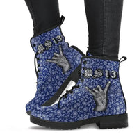 leather-boots-blue-bandana