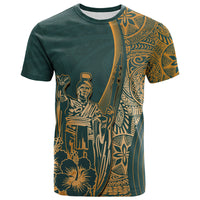 Green crewneck T-shirt with gold Polynesian king and floral graphic