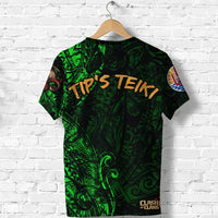 Green short-sleeve T-shirt with back text “TIP’S TEIKI” and Clash of Clans logo.