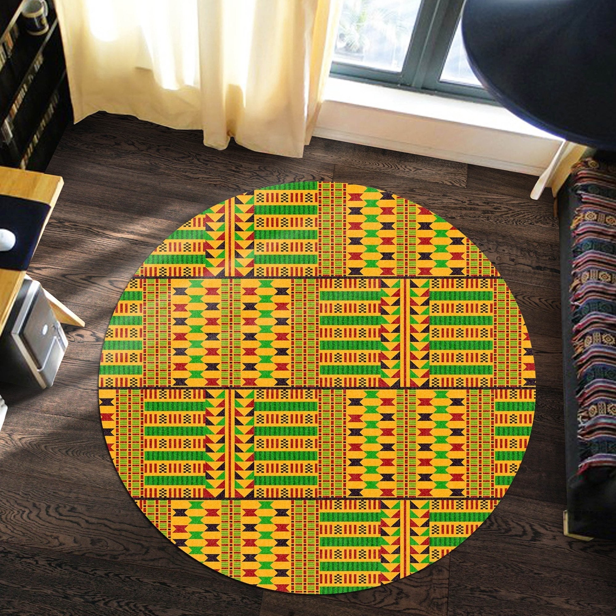 african-carpet-weaver-combined-kente-round-carpet