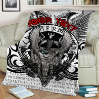 ( Custom Personalised) Viking Vegvisir Odin With Huginn And Muninn Blanket - LT2