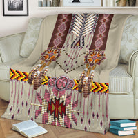 pink-pattern-breastplate-blanket