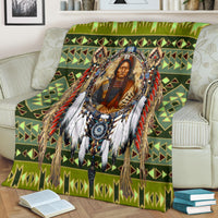 green-pattern-chief-blanket