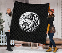 Viking Premium Quilt, Skoll and Hati Rune Tattoo RLT12 - Wonder Print Shop