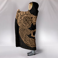 viking-hooded-blanket-raven-tattoo