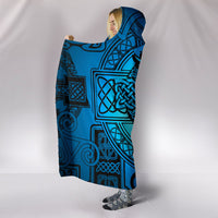 viking-hooded-blanket-raven-odin-celtic-cyan