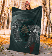 viking-blanket-ravens-skull-tattoo-9
