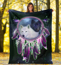 wolves-purple-galaxy-blanket