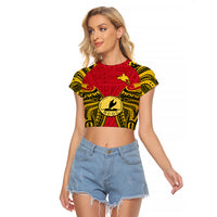 Papua New Guinea Raglan Cropped T Shirt National Capital District Mix Coat Of Arms Polynesian Art - Wonder Print Shop