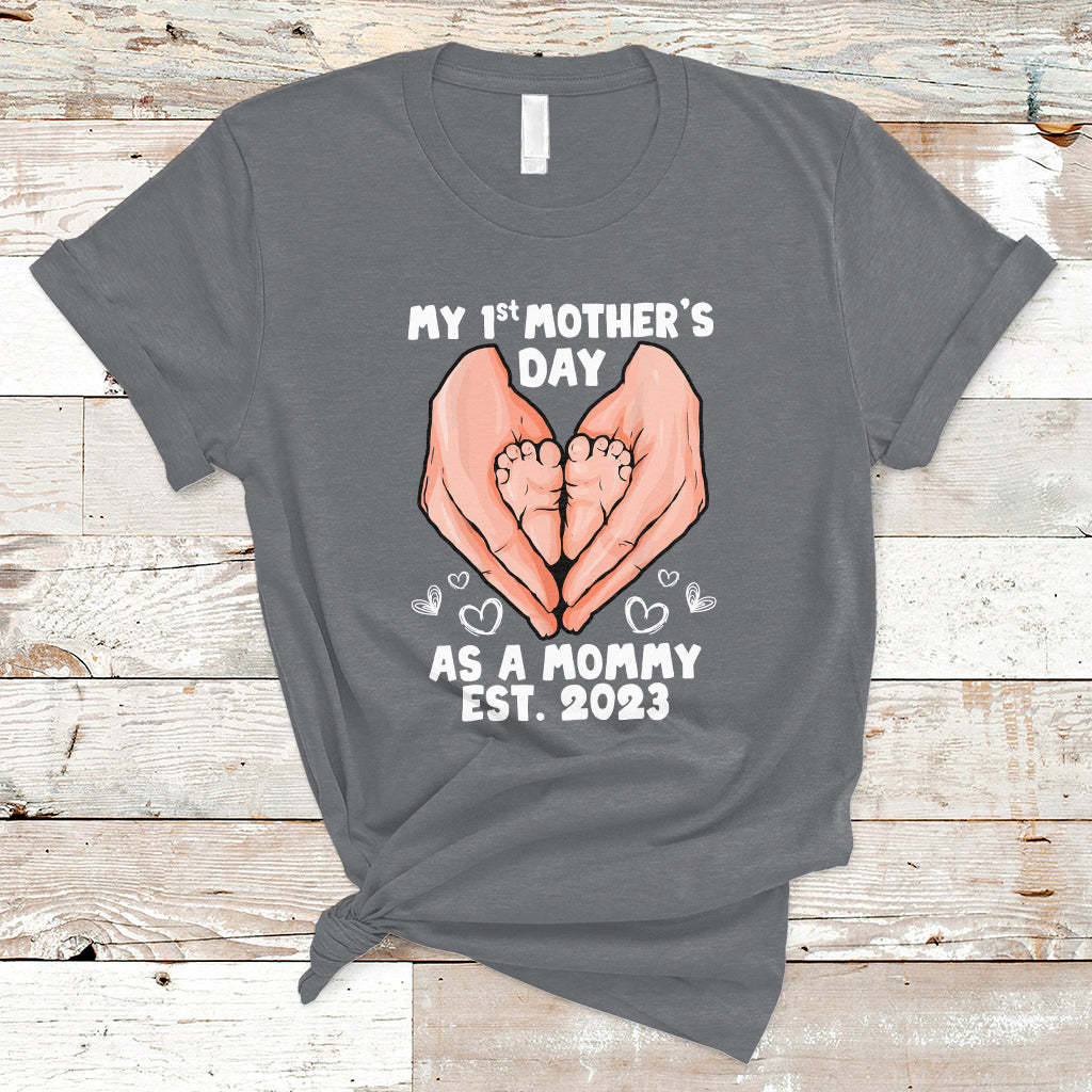 My First Mother's Day As a Mommy Cute Pregnancy Announcement Mother's Hands Baby's Feet T Shirt - Wonder Print Shop