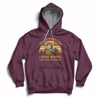 Vintage That's What I Do I Read Books And I Know Things Cat Reading Lover Bookworm Hoodie - Wonder Print Shop
