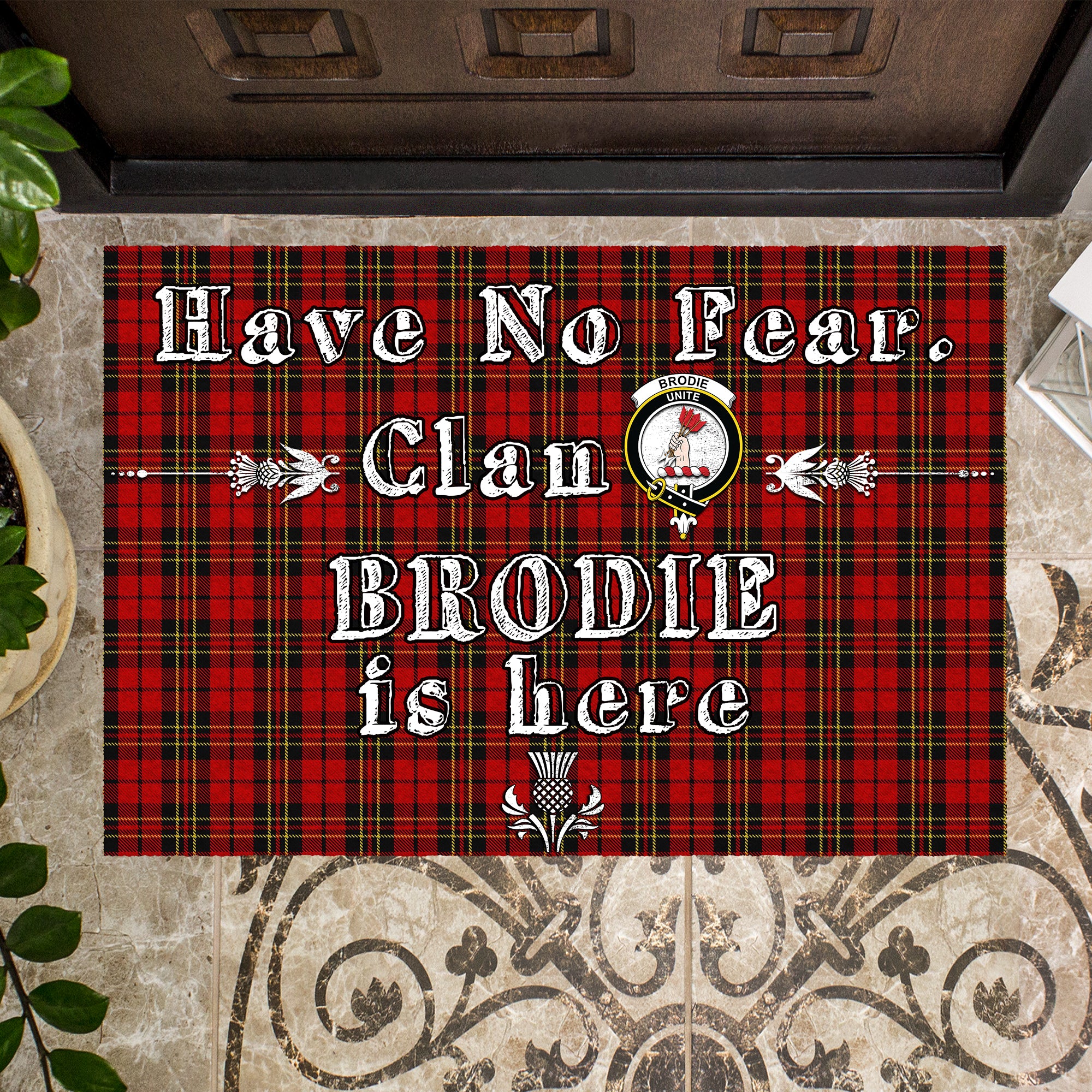brodie-clan-tartan-door-mat-family-crest-have-no-fear-tartan-door-mat